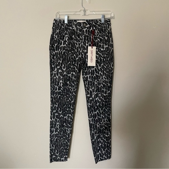 Driftwood NWT Jackie Animal Print Skinny Jeans Mob Wife - Picture 2 of 10